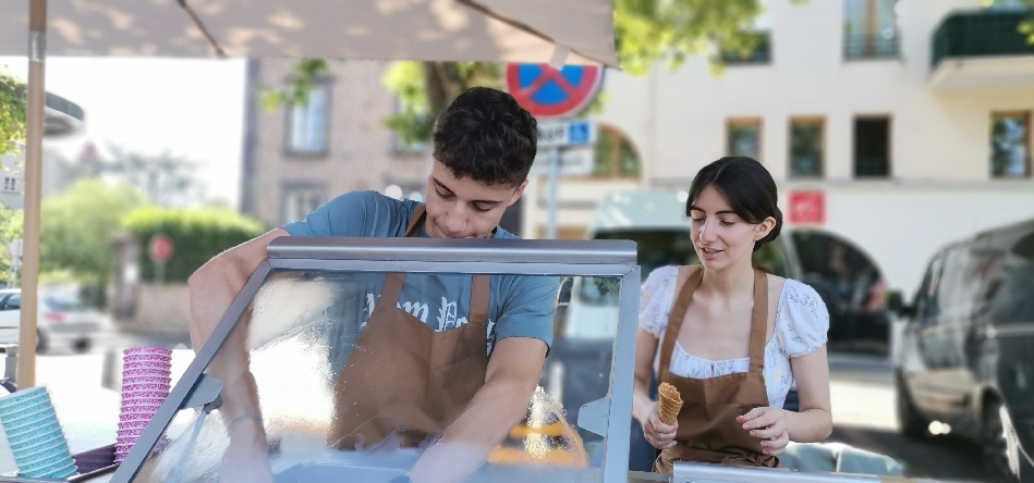 L'équipe B3DS sur les marchés de Saint Just Saint Rambert
